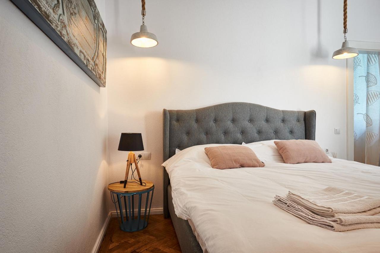 City Escape Apartments Braşov Esterno foto