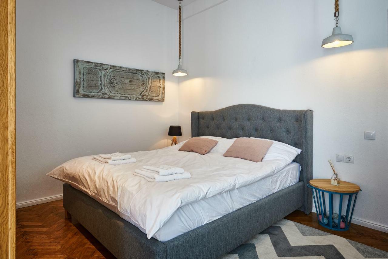City Escape Apartments Braşov Esterno foto