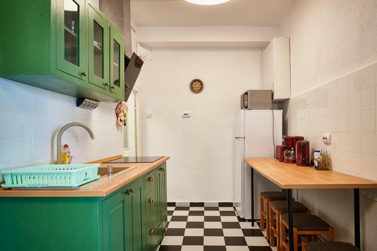 City Escape Apartments Braşov Esterno foto